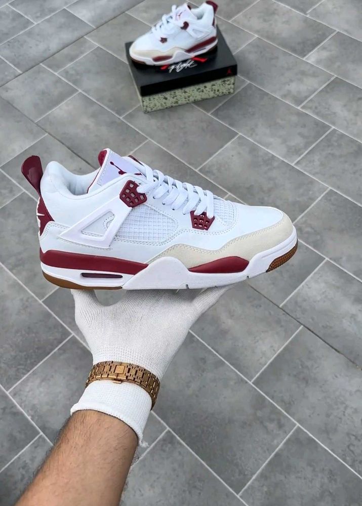 Nike Air Jordan 4 Retro