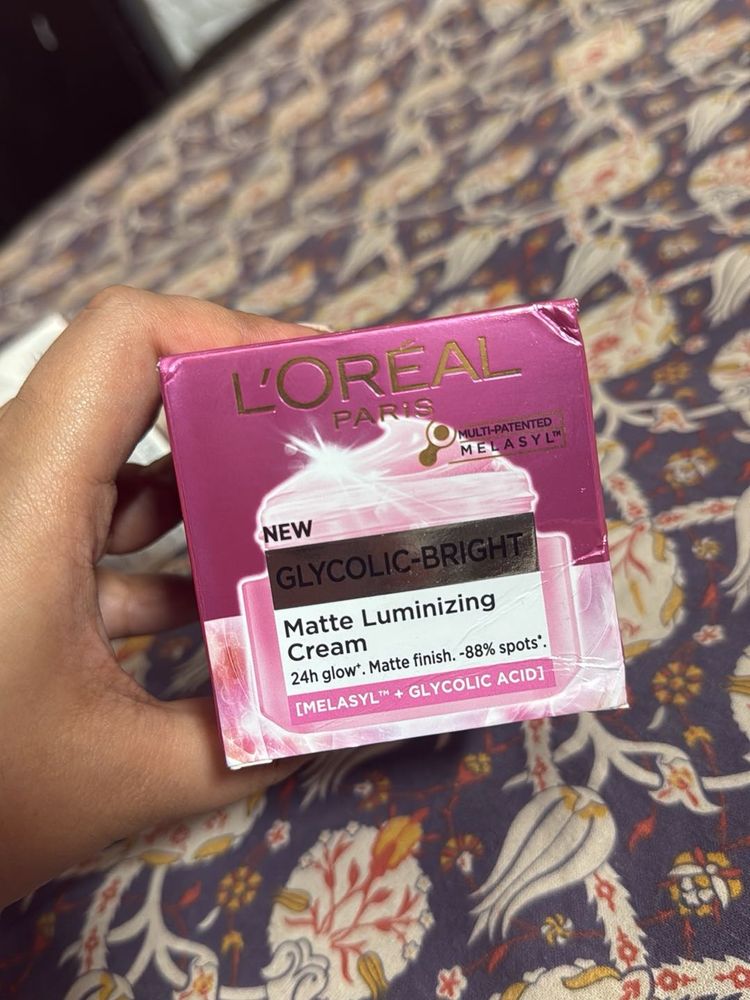 L'Oreal Paris Glycolic-Bright Cream