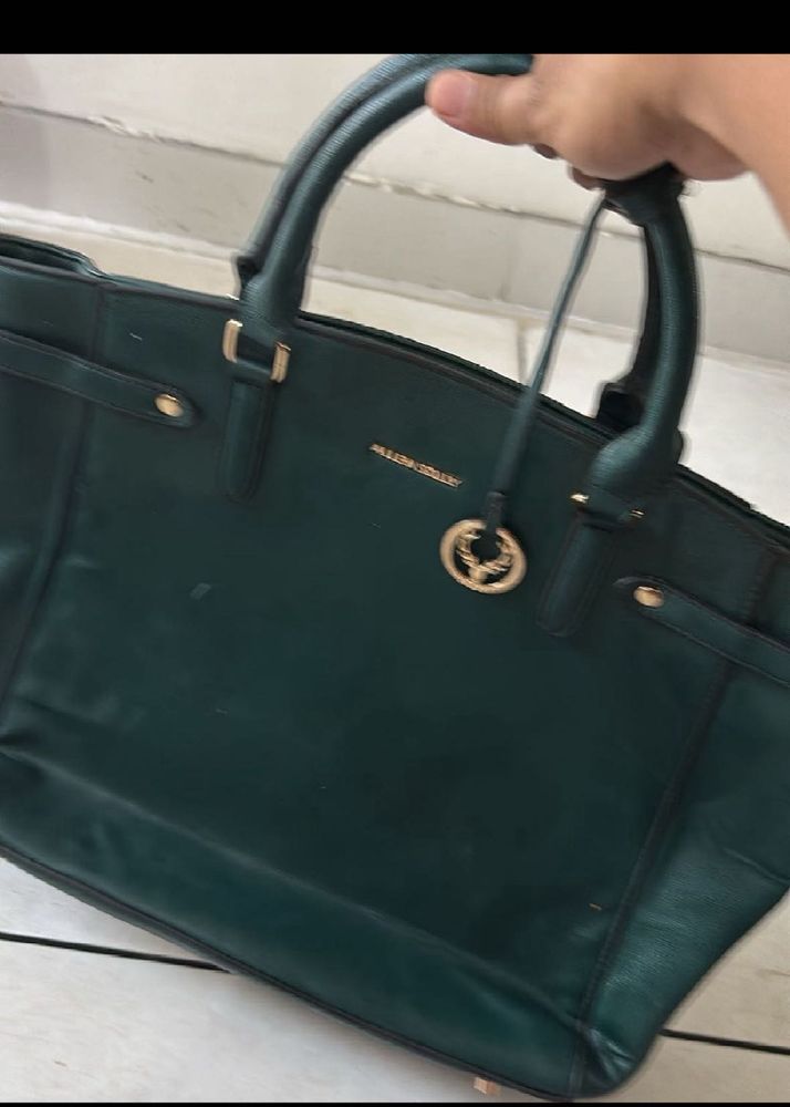 Elegant Dark Green Handbag