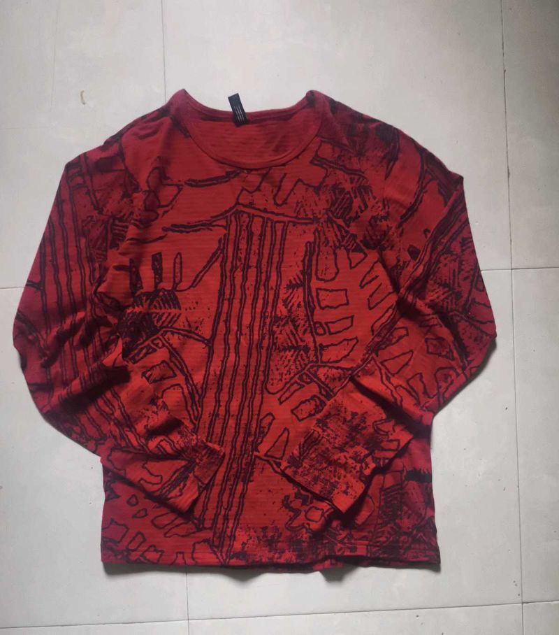 Y2K elongated neckline tshirt
