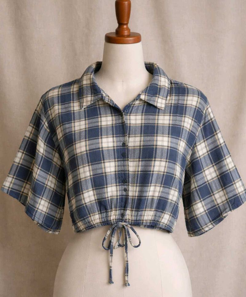 Chic Sleeve Cropped shirt