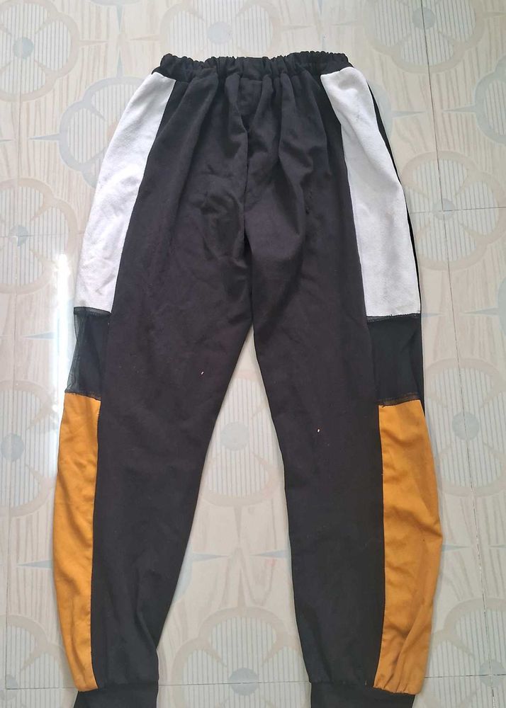 Black Trending Trousers For Girls.