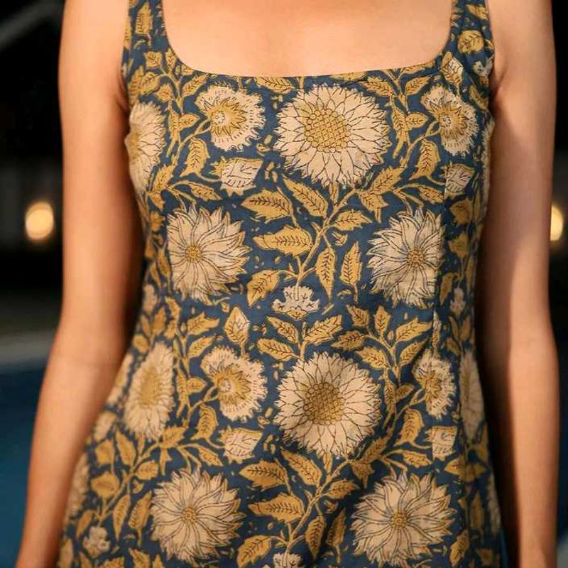 Bohemian Floral Print Sleeveless Kurta