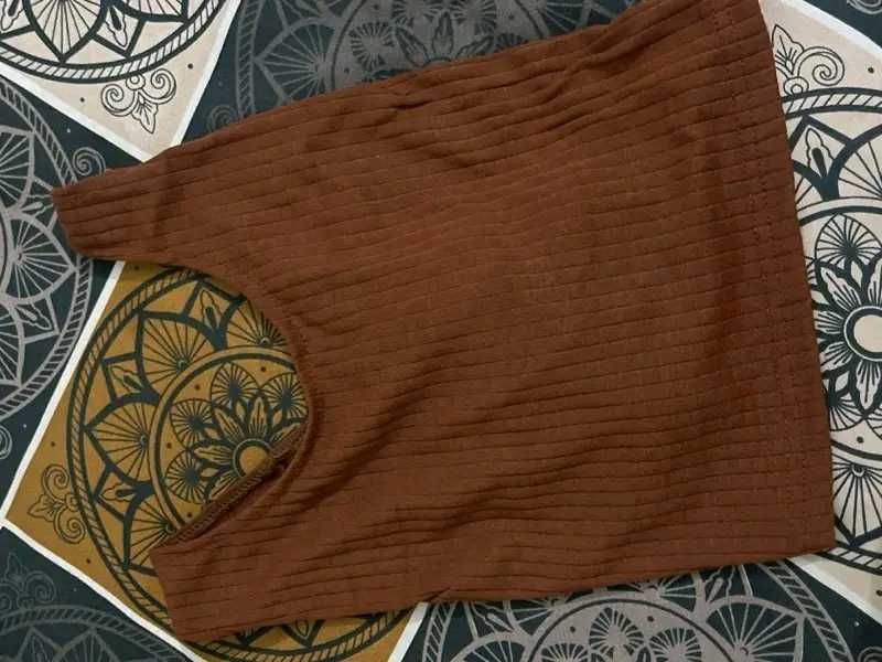Ribbed Knit Crop Top