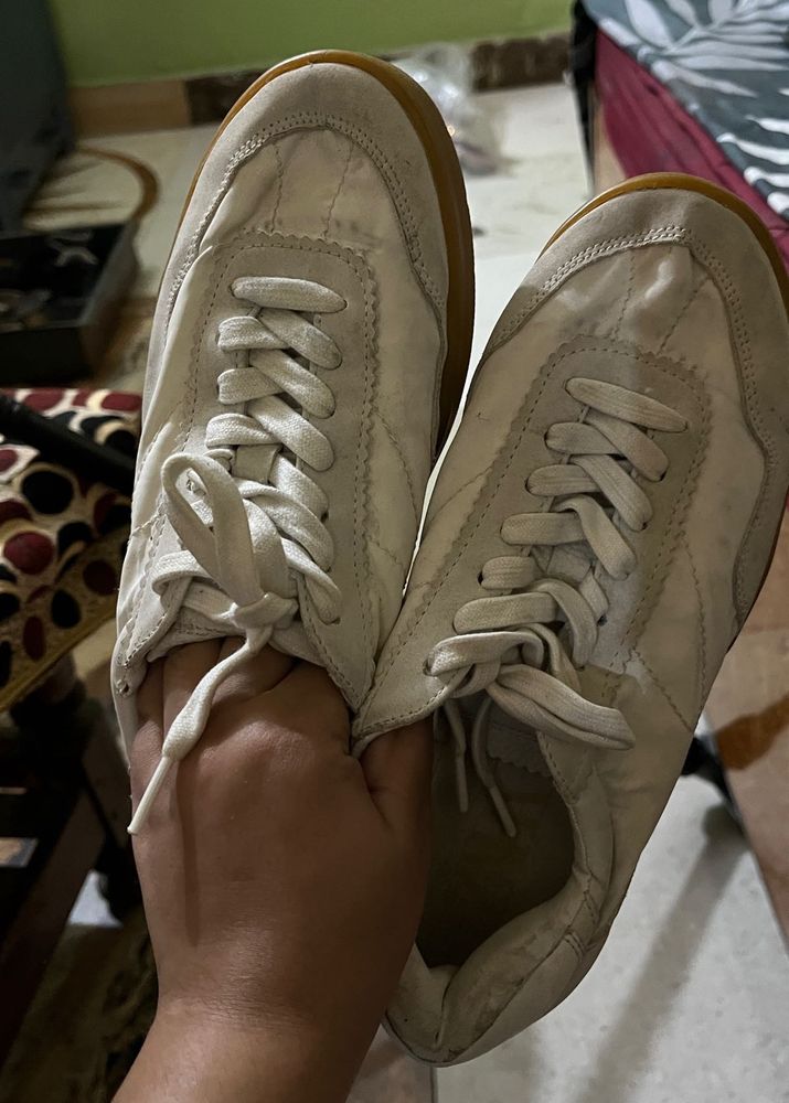 zara super sneakers