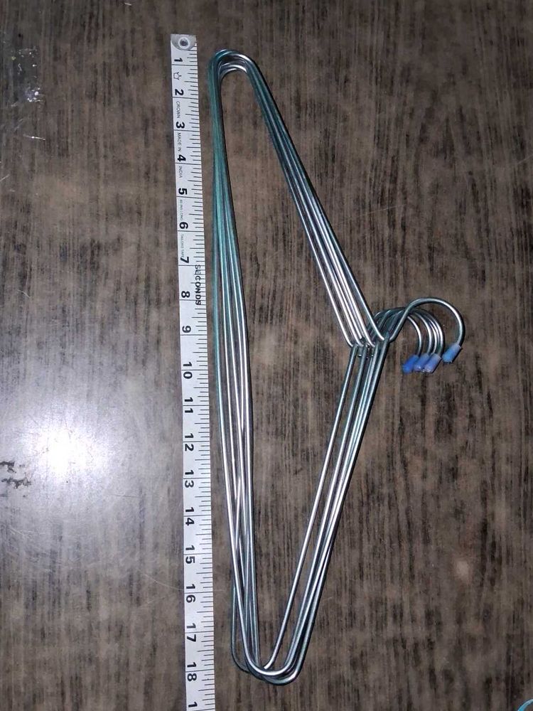 Pack of 6 Treback Wire Hangers