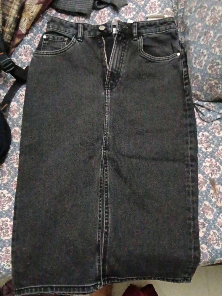 Dark Wash Denim Midi Skirt