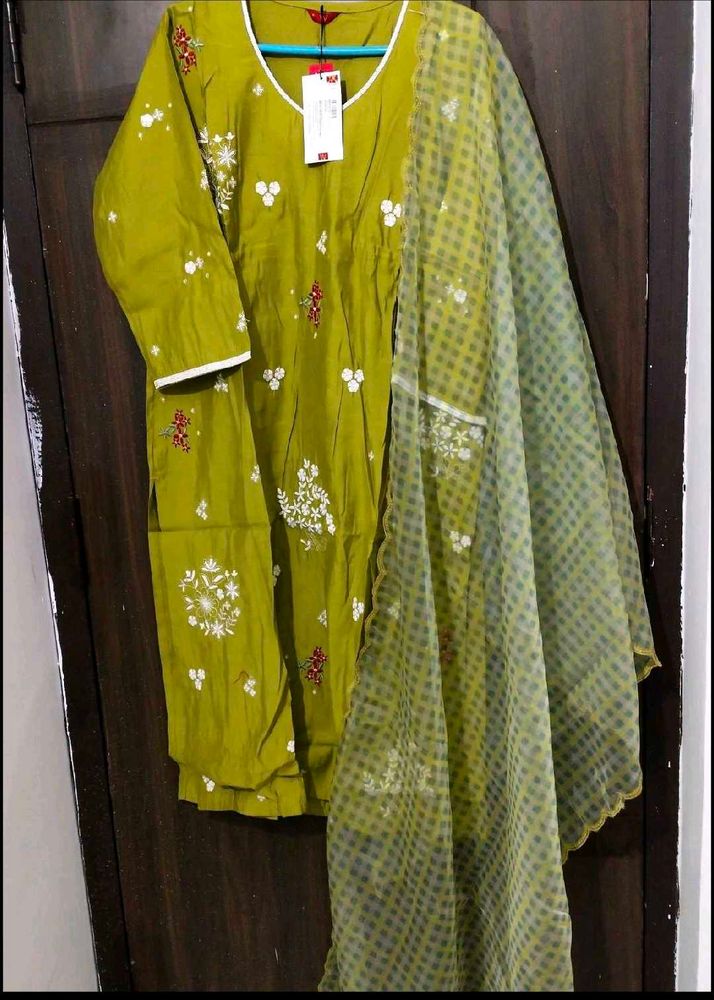 Beautiful Olive Green Kurta Set with Dupatta