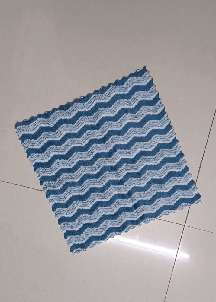 Blue Chevron Patterned Cleaning Cloth