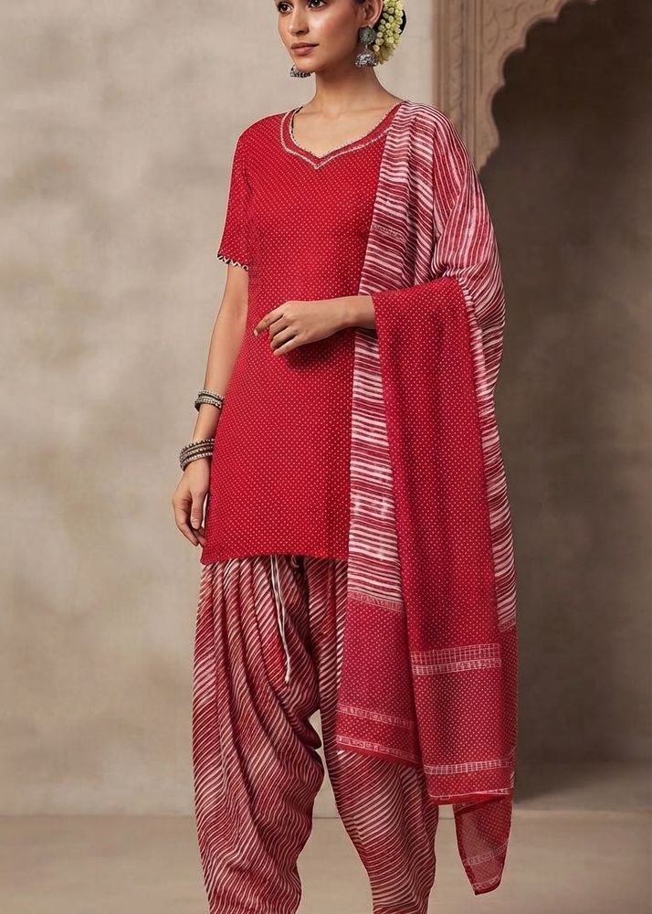 Red Ethnic Kurta Set with Dupatta