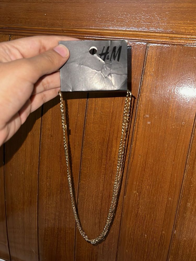 H&amp;M Gold Chain Necklaces