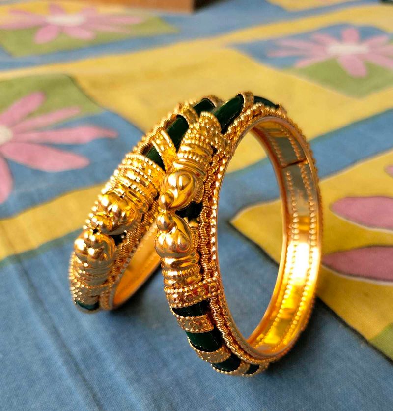 Elegant Gold-Plated Bangle Set