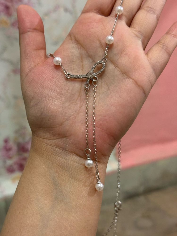 silver plated Elegant Pearl and Bow Necklace