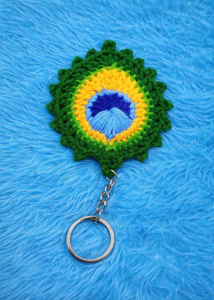 Peacock 🦚Feather Keychain