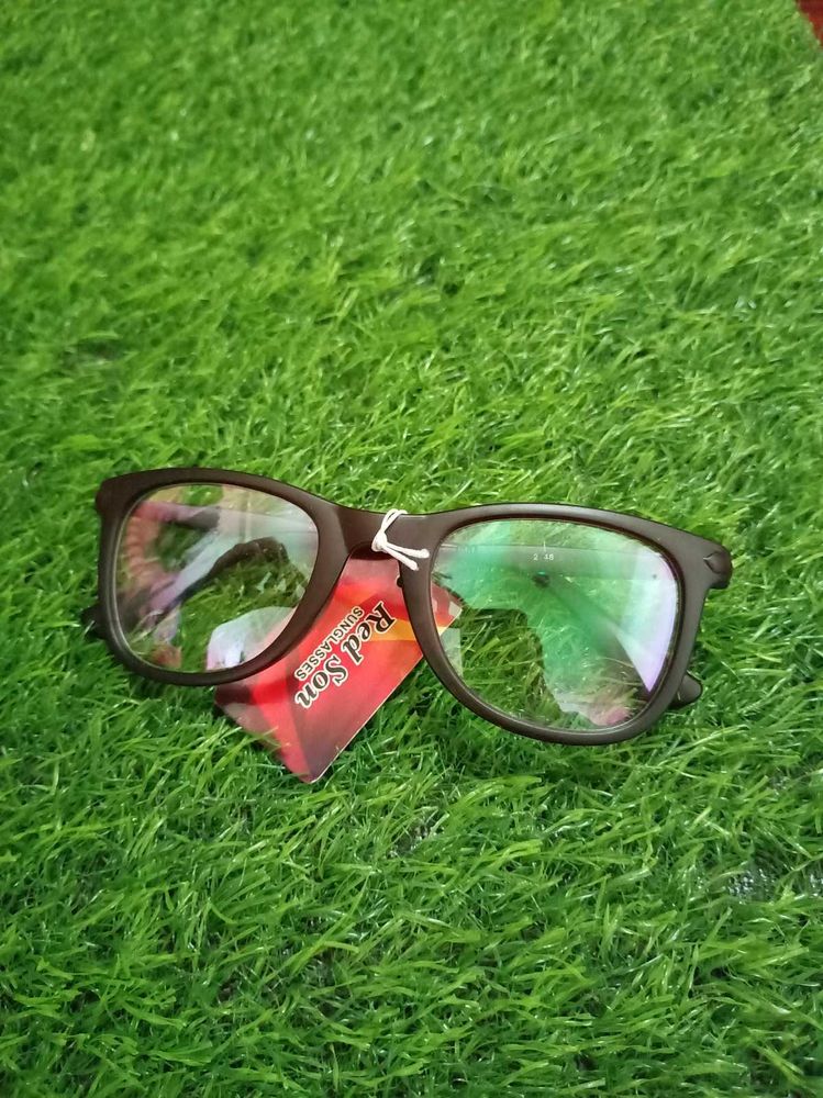 Stylish wayfarer eye glass