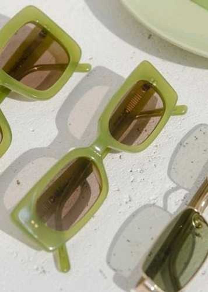 Trendy Rectangular Sunglasses