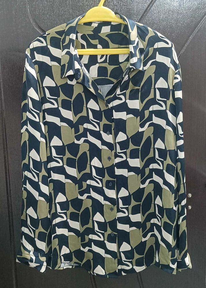Stylish Abstract Print Button-Up Shirt