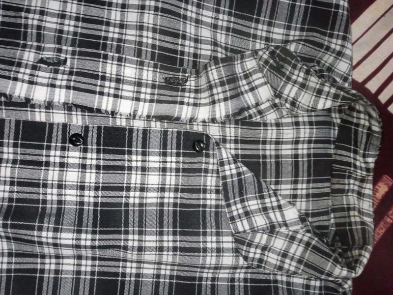 Classic Black &amp; White Plaid Shirt