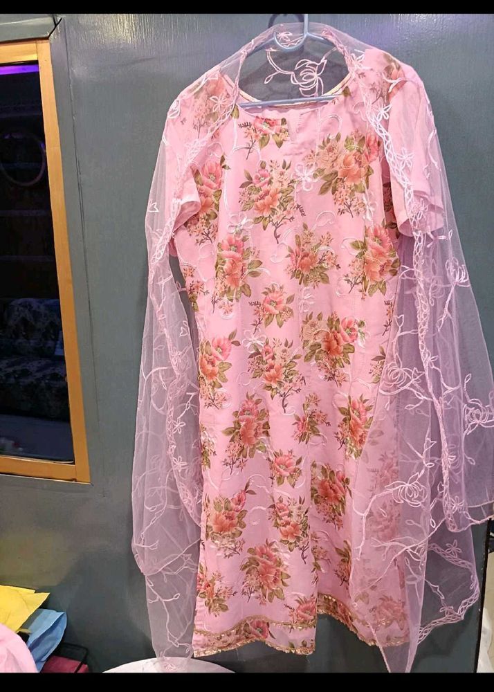 Elegant Pink Floral Kurta Set with Dupatta