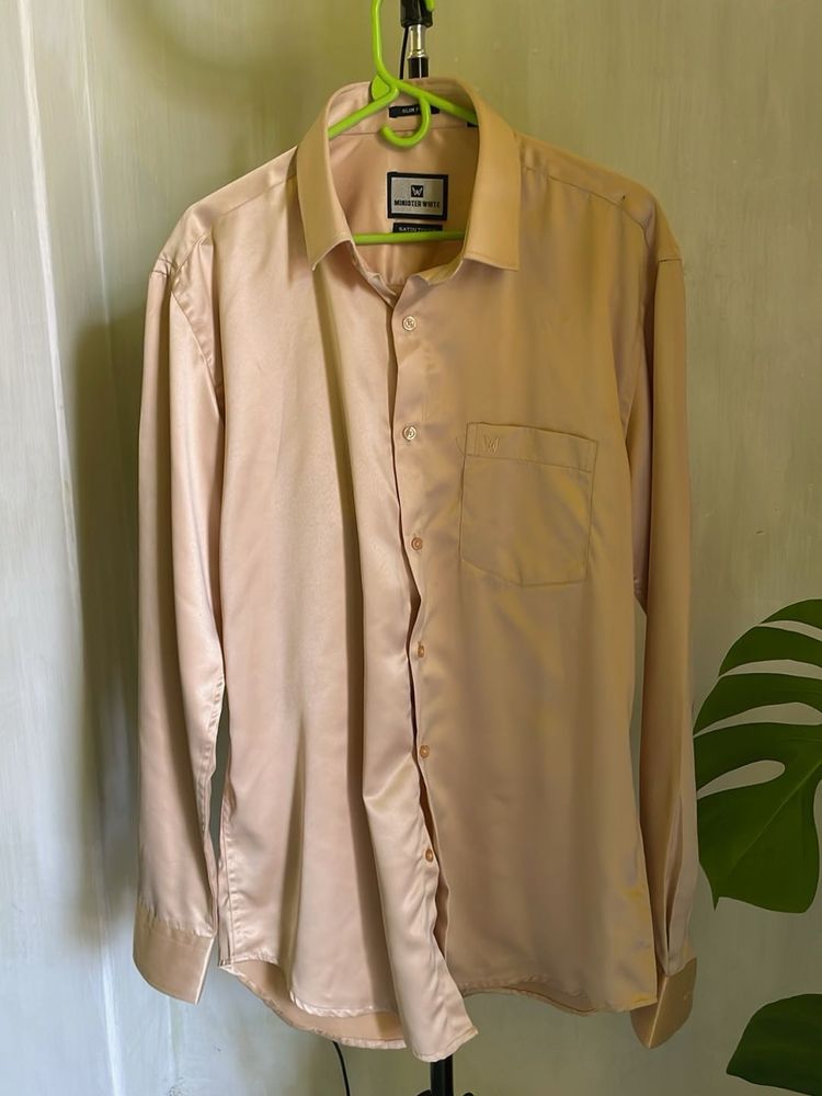 Men's Shiny Button-Up Shirt