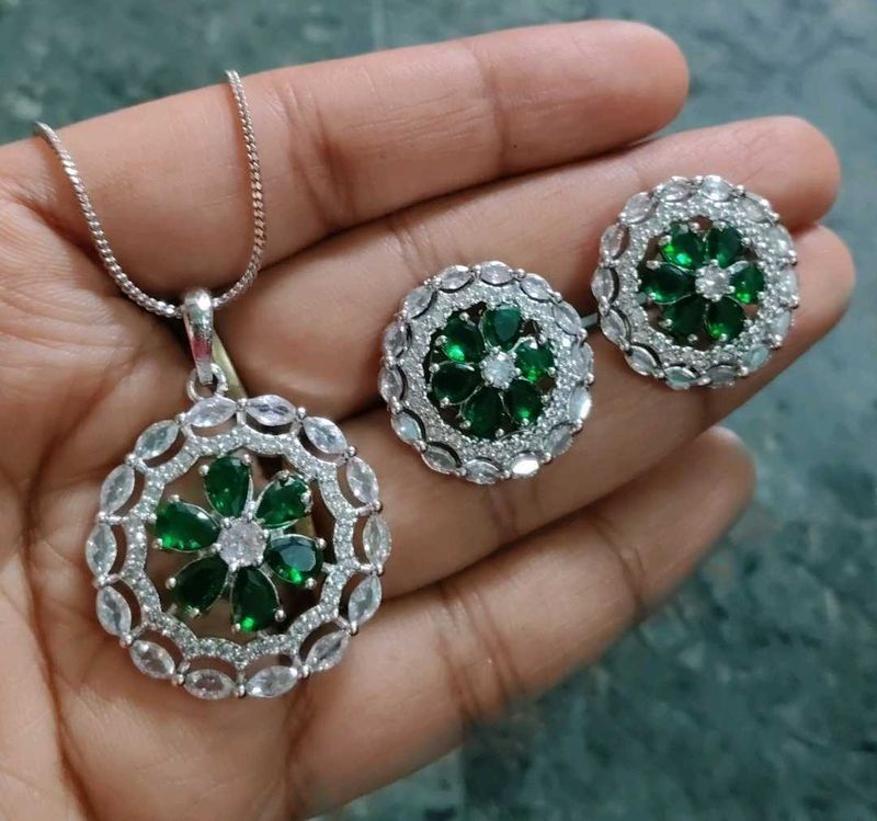 Emerald and Diamond Jewelry Set