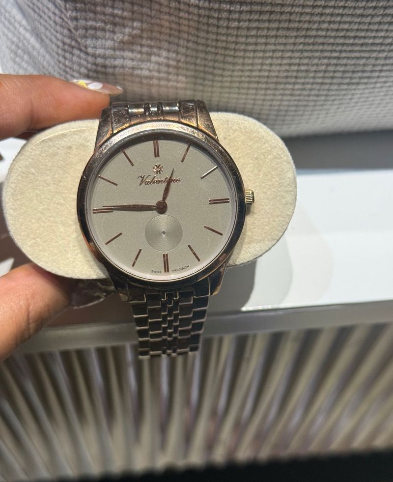 Elegant Rose Gold Tone Watch