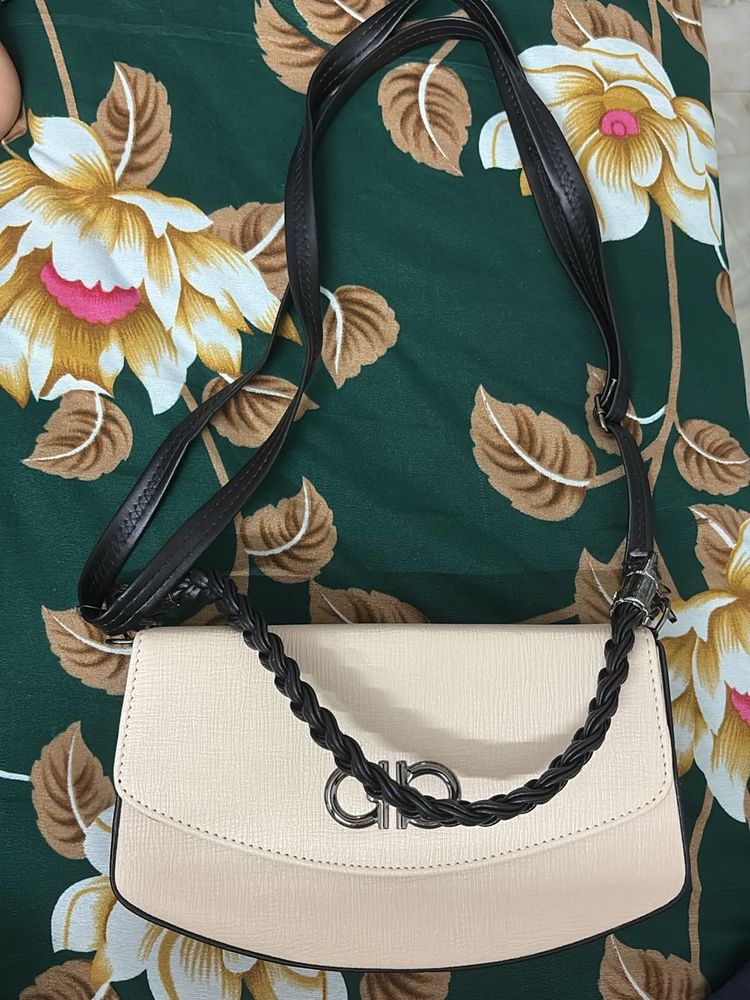 beige clr bag