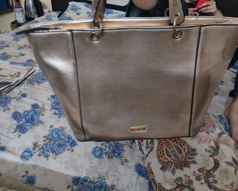 ‼️SALE ON GOLD TOTE