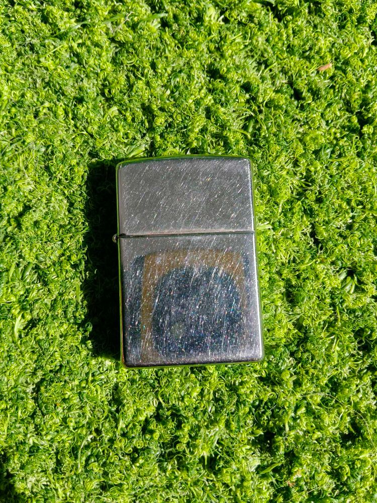Authentic Zippo Lighter – Classic Plain Brushed /