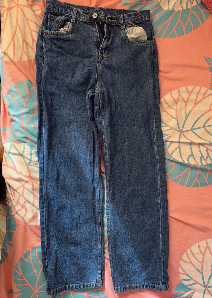 Blue wide leg jeans aesthetic y2k