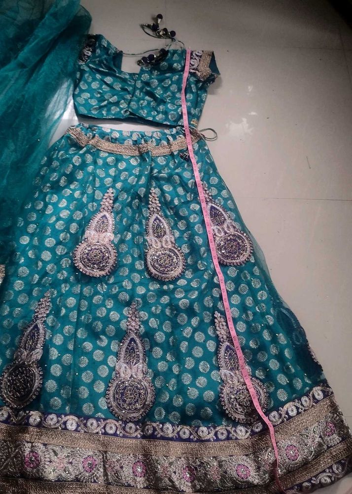 lehnga chaniya choli