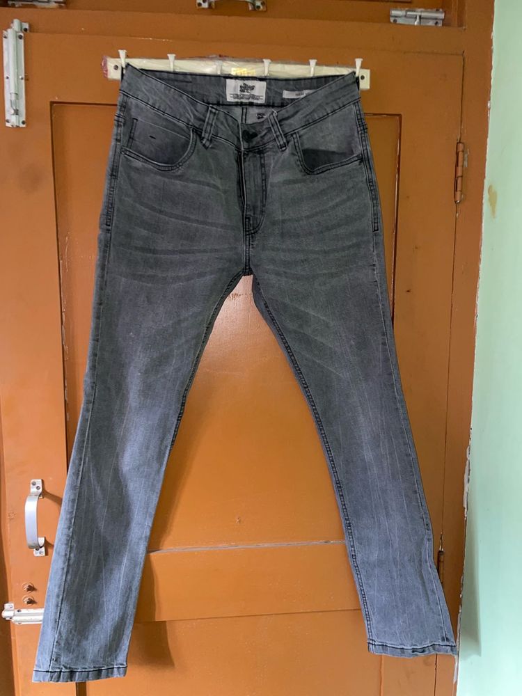 Stylish Grey Washed Jeans for men