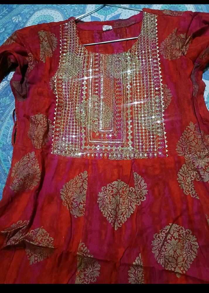 Beautiful Red &amp; Gold Kurta