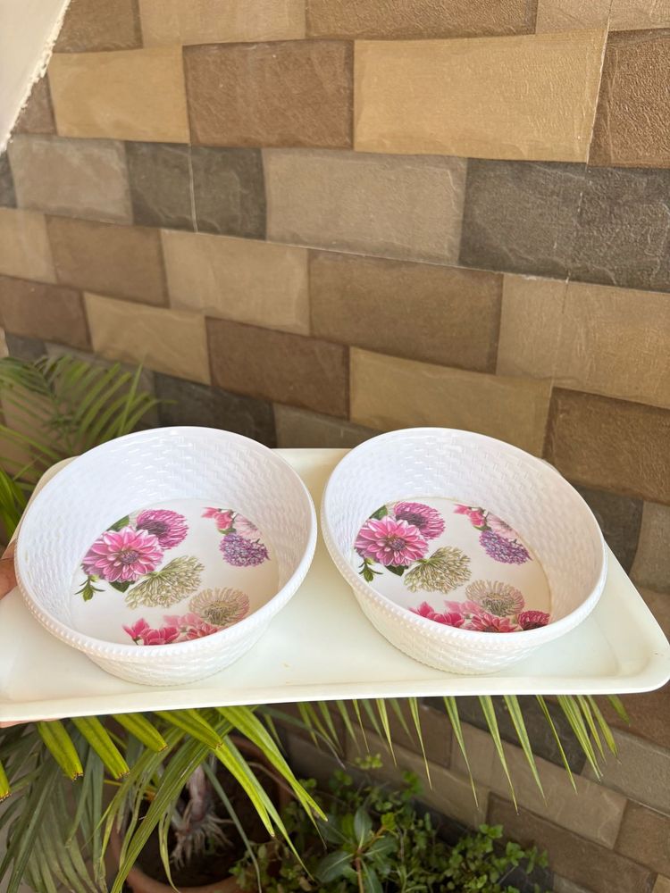 Set of 2 Decorative Serving Bowls