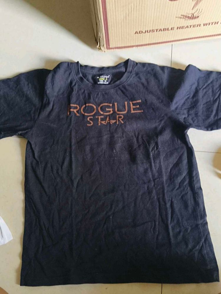 Rogue Star Graphic T-Shirt