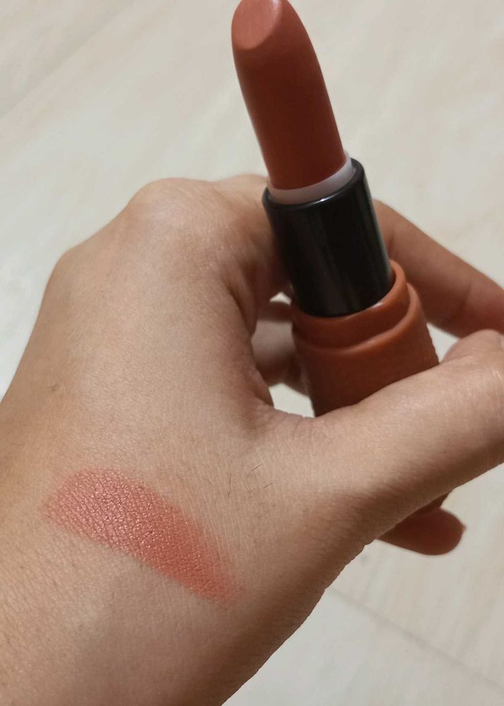 PEACH LIPSTICK 🤩