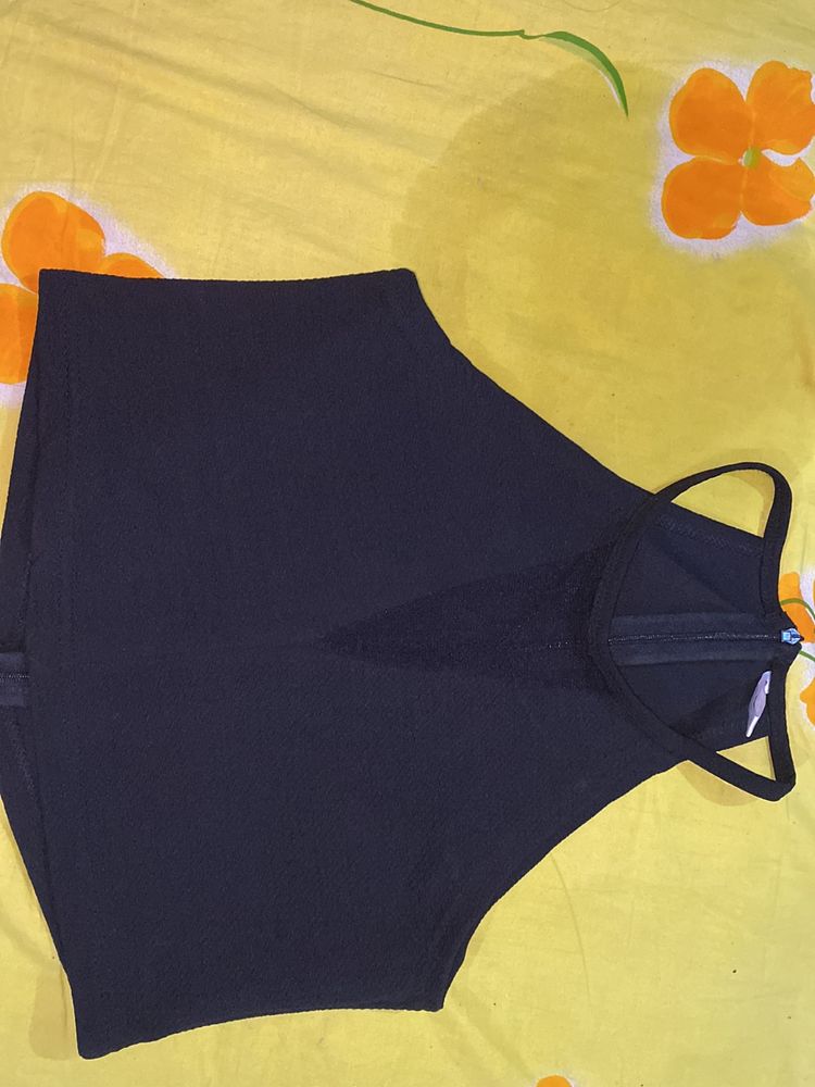 New Black Crop Top Not Use Even Once