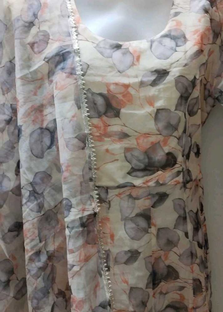 Elegant Floral Print Kurta Set