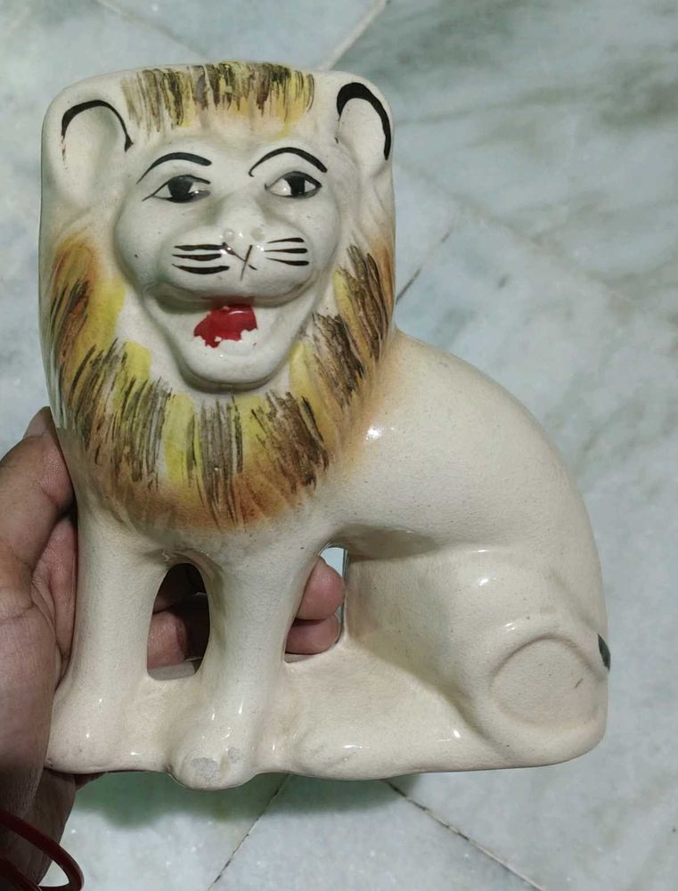 Vintage Ceramic Lion Figurine
