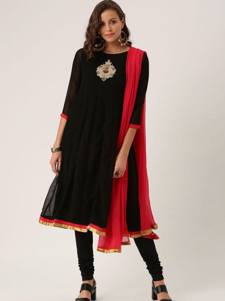 Elegant Black Kurta Set with Red Dupatta