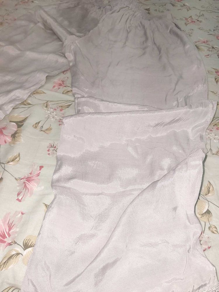 set of 2 pants