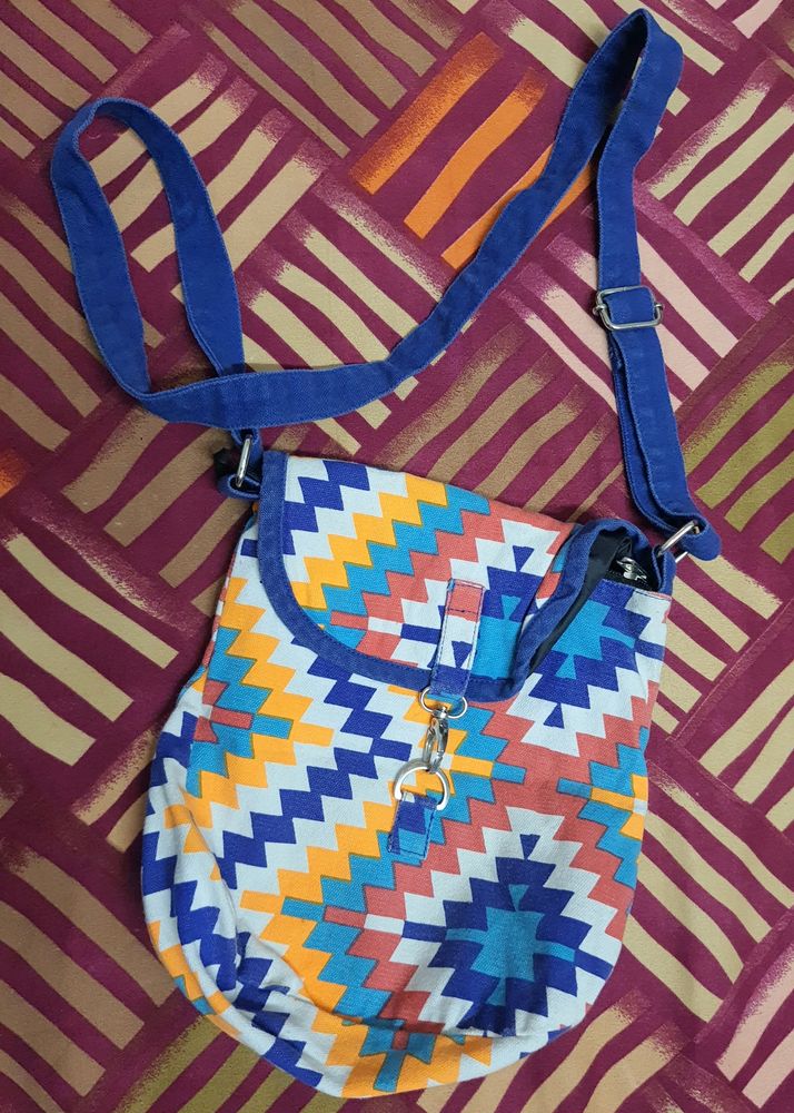 printed cloth sling bag with zip inside