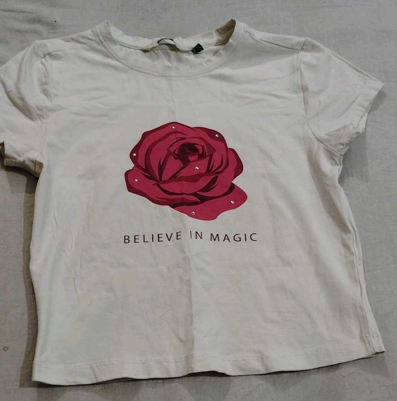 Cream Rose Graphic Tee