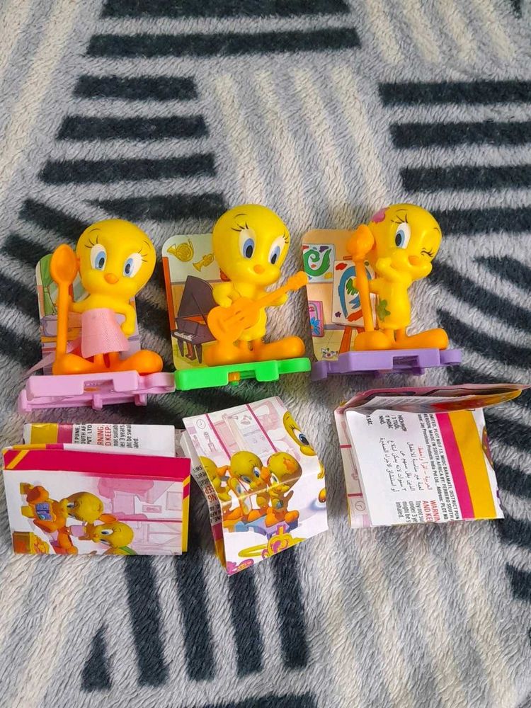 Cute Tweety Bird Figurines Set