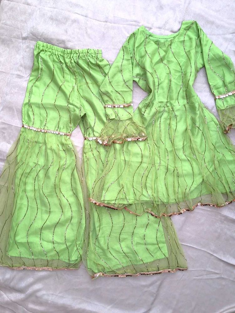 Y2k festive Set