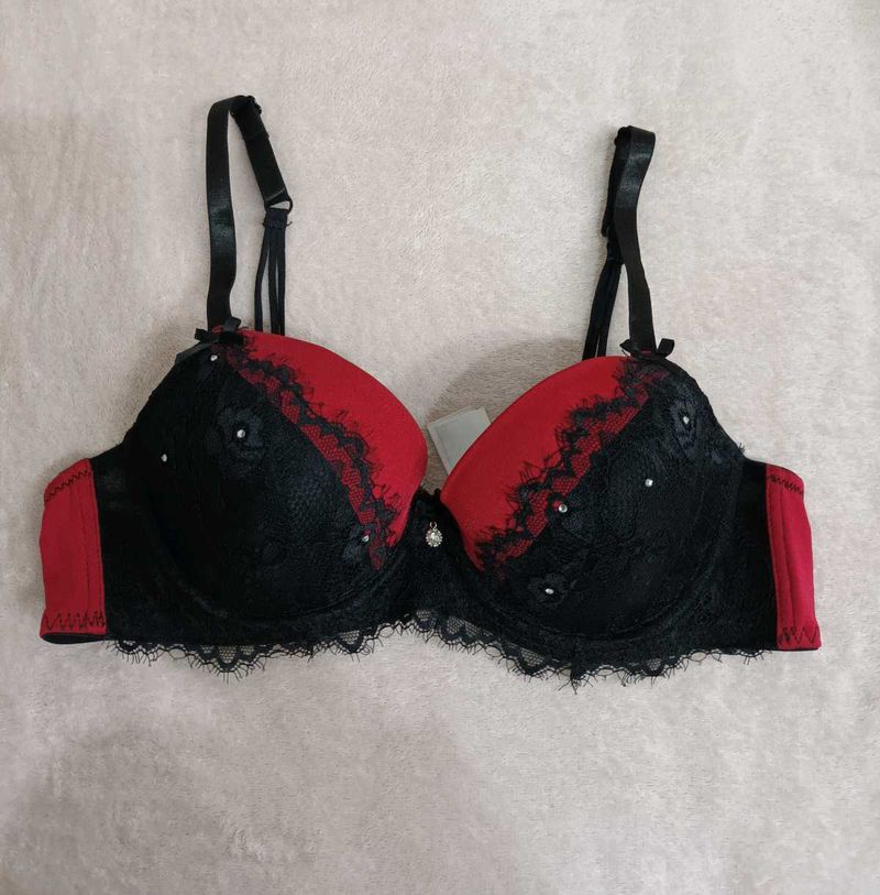 Lace Trimmed Red &amp; Black Bra