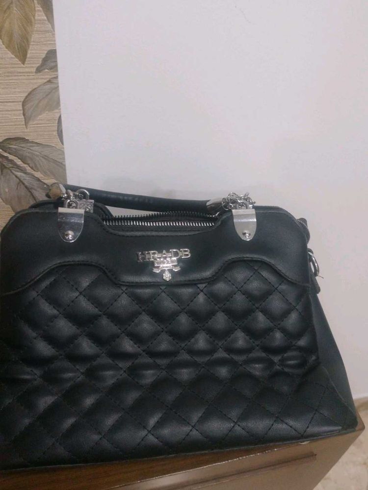 Chic Quilted Handbag