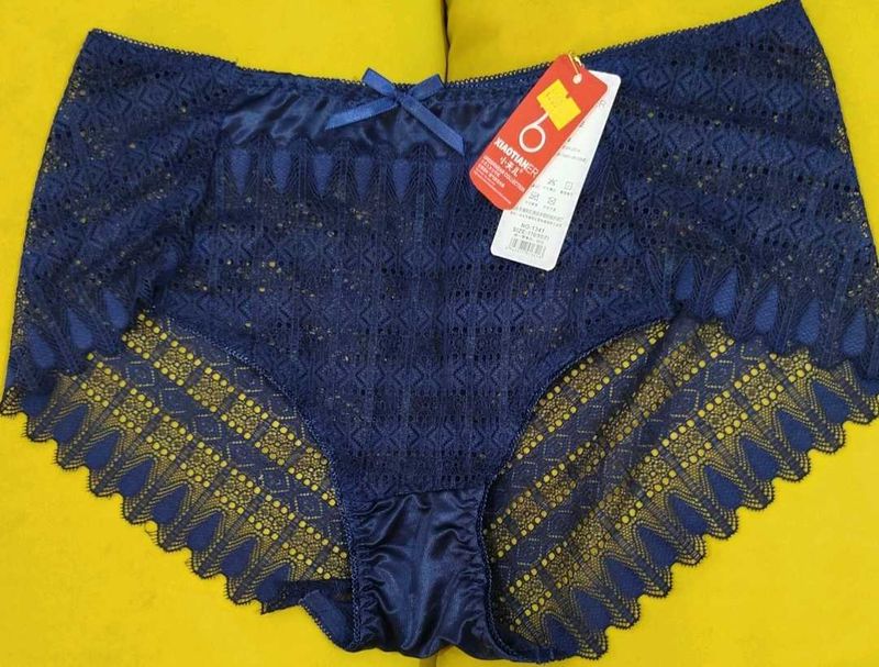 2013 -- Lace Trim Bikini Panty