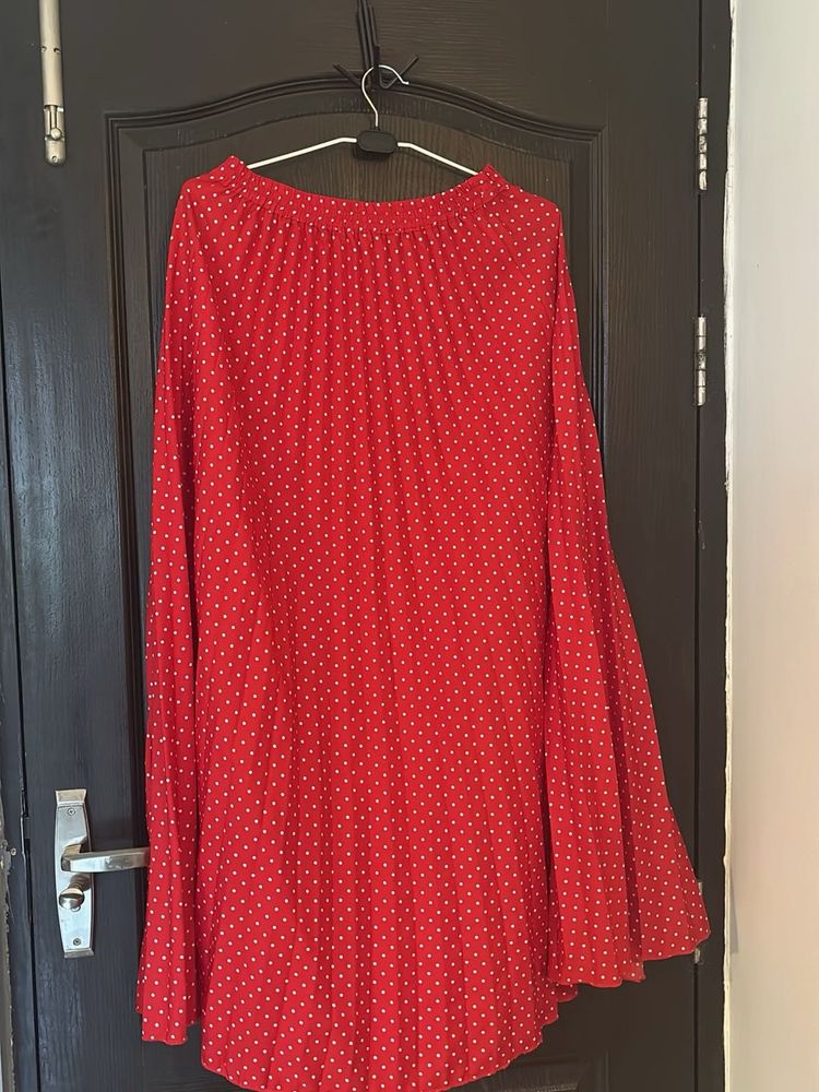 maxi pleated skirt