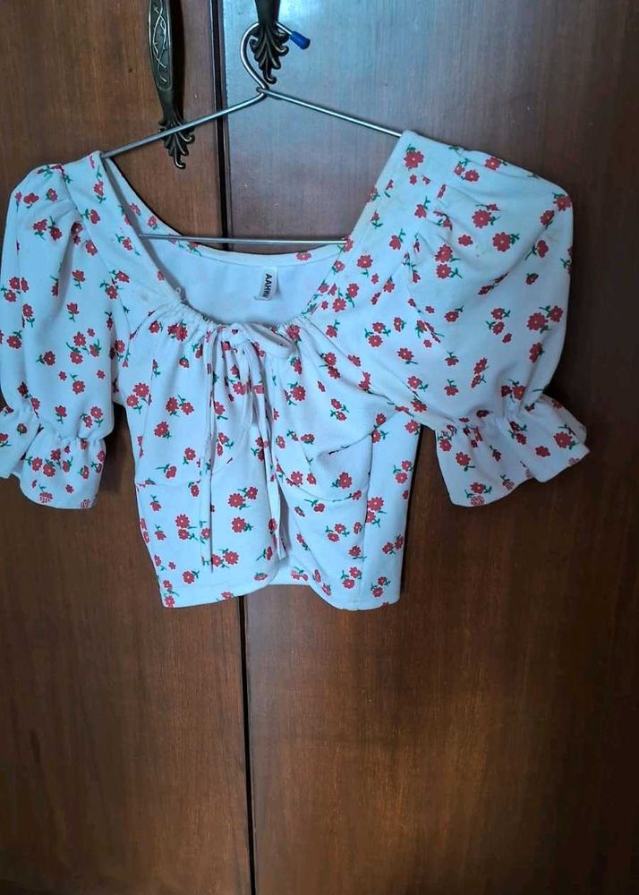 White Floral Puff Sleeve Crop Top